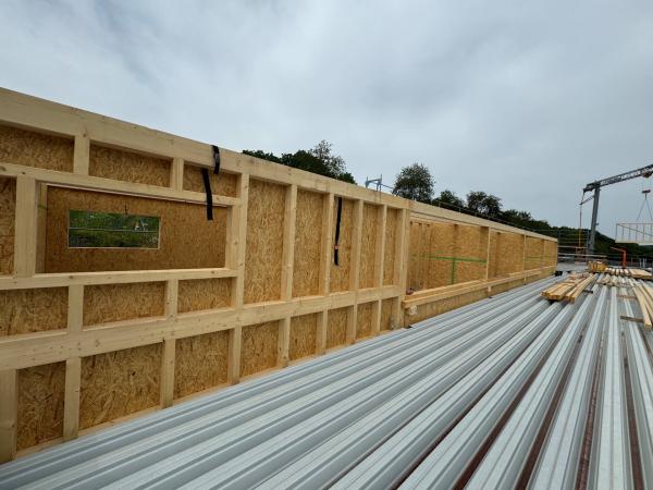 Dachhaus hzwischen Trapezblech