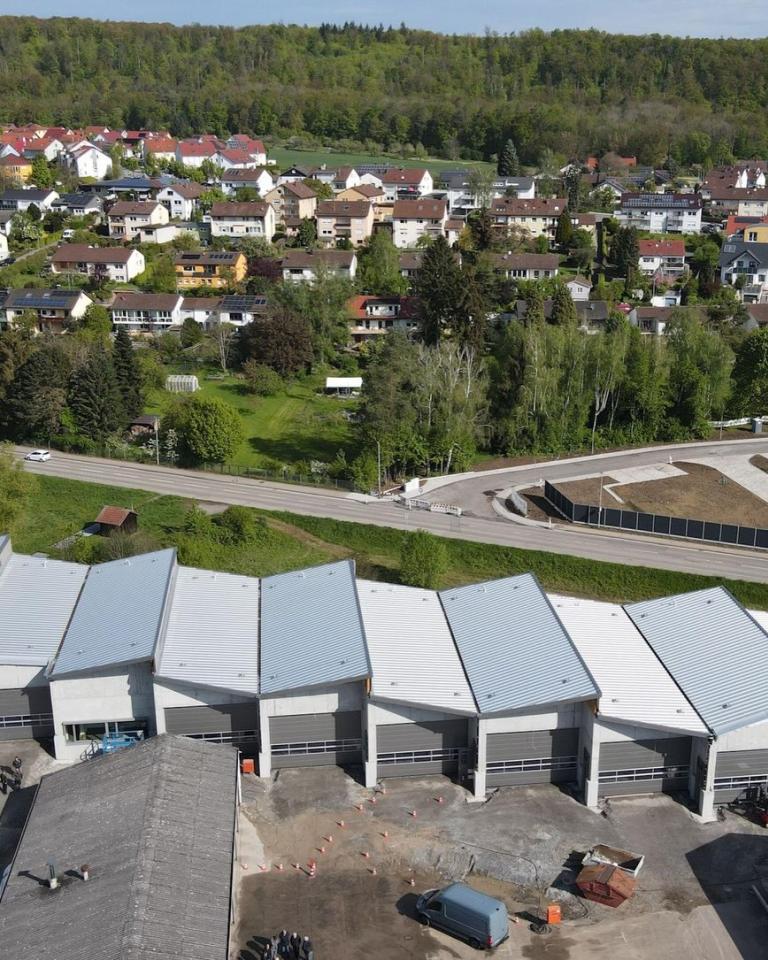 instagram post HOLZBAU TRIFFT FUNKTION
B